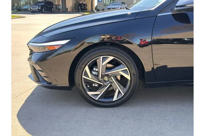 $25798 : Hyundai ELANTRA Hybrid 2025 image 6