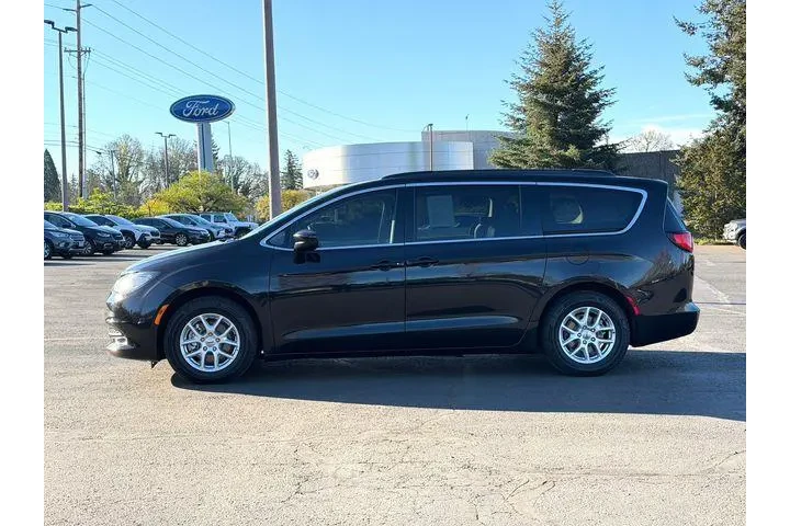 $14800 : Chrysler Voyager 2021 LXi 4d image 6