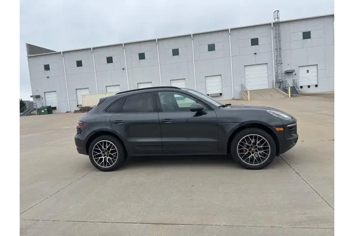 $14816 : Porsche Macan 2018 AWD S 4dr image 4