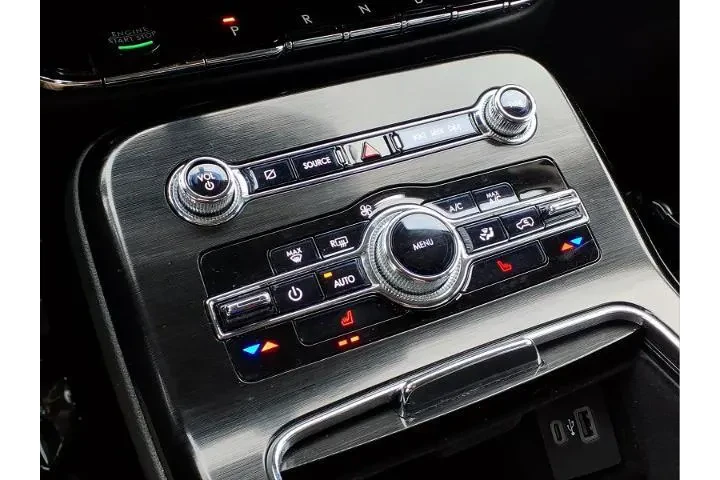 $27987 : Lincoln Nautilus 2022 AWD St image 7