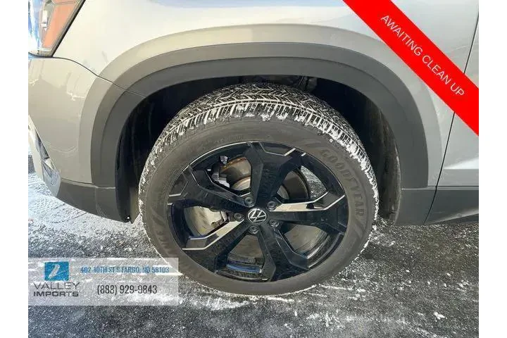 $30225 : Volkswagen Taos 2025 AWD SEL image 7