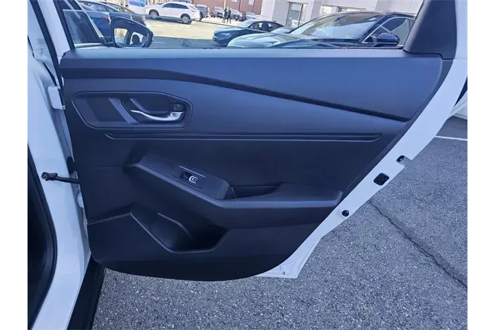 $26780 : Honda Accord 2024 EX 4dr Sed image 10