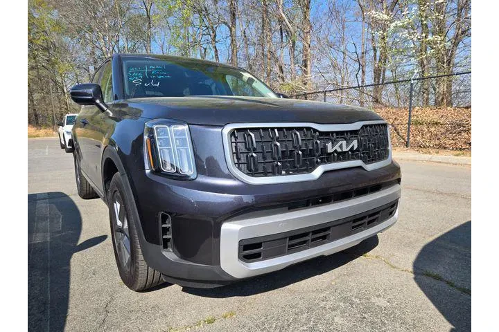 $35000 : Kia Telluride 2025 LX 4dr SU image 2