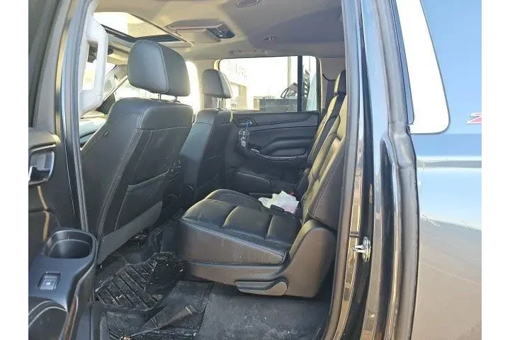 $27500 : Chevrolet Suburban 2019 4x4 image 7