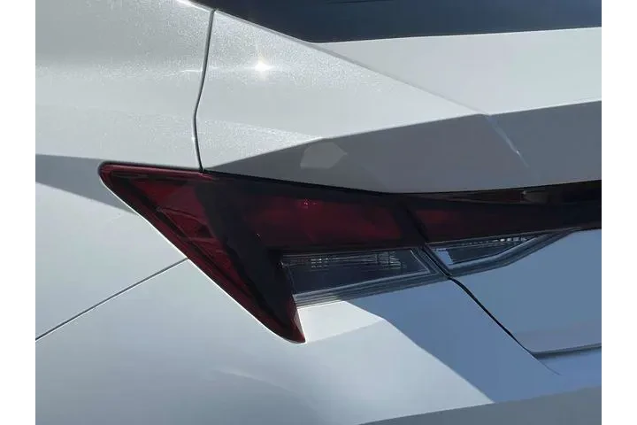$18489 : Hyundai ELANTRA 2023 SEL 4dr image 10