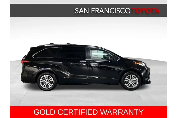 $47888 : Gold Certified 2022 Sienna Pl image 6