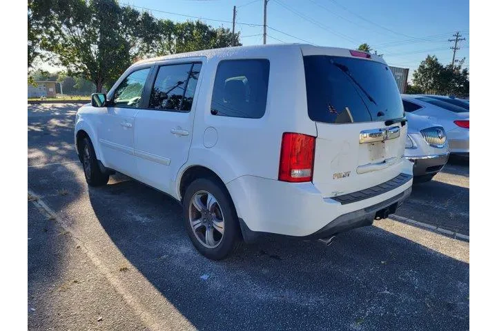 Honda Pilot 2015 SE 4dr SUV image 6