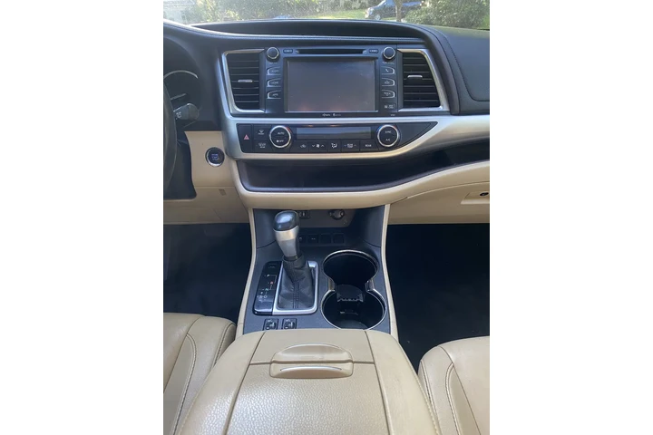 $9900 : 2014 Toyota Highlander XLE image 3