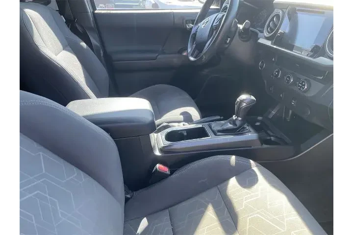 $24999 : Toyota Tacoma 2016 4x2 SR5 V image 6