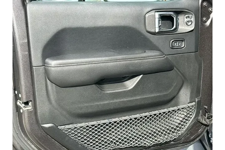 $21797 : Jeep Wrangler Unlimited 2018 image 10