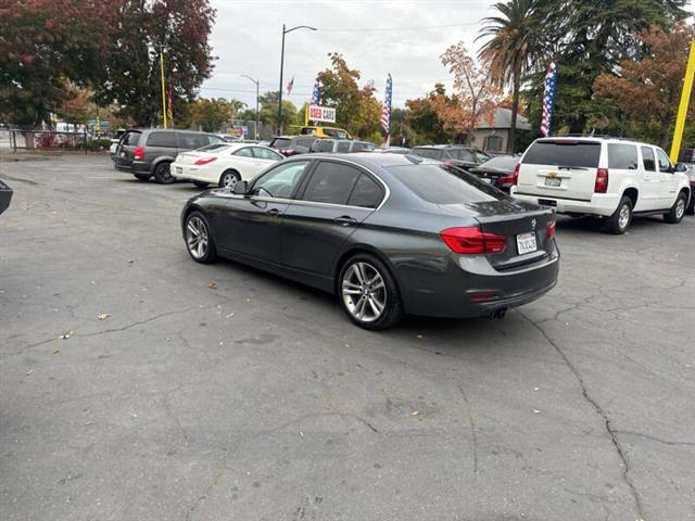 $14395 : 2017 BMW 3 Series 330i image 8