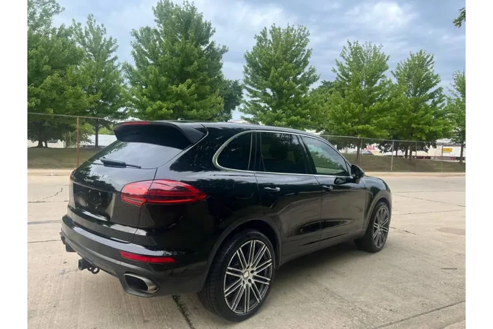 $15997 : 2016 Cayenne image 7