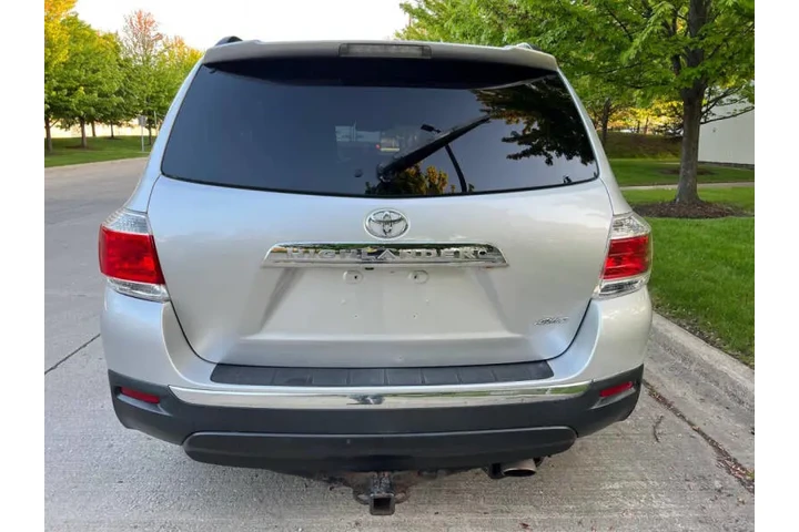 $12495 : 2011 Highlander Limited image 6