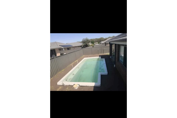 POOL FIBERGLASS image 4