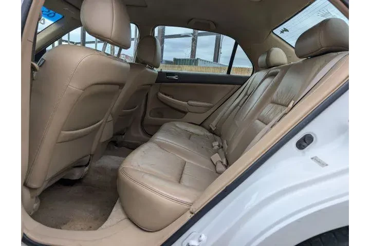 $4199 : Honda Accord 2005 EX V-6 4dr image 6