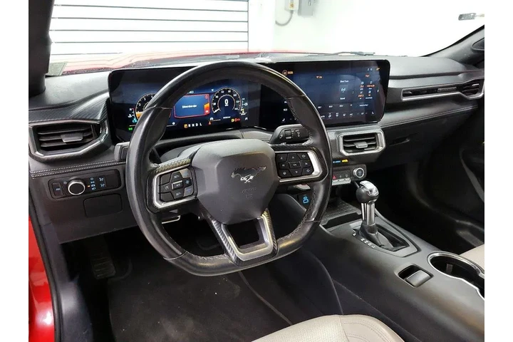 $29998 : Ford Mustang 2024 EcoBoost 2 image 9