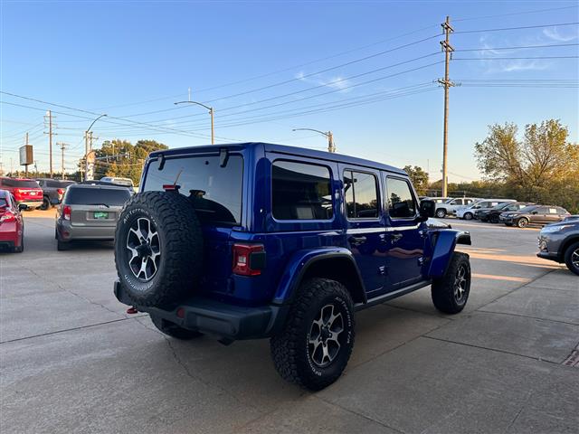 $37495 : 2020 Wrangler image 6