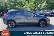 $16751 : PRE-OWNED 2017 SUBARU CROSSTR thumbnail