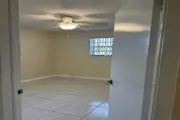 $800 : Beautiful Home...Miami,FL thumbnail