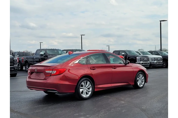 $18395 : Honda Accord 2019 LX 4dr Sed image 4