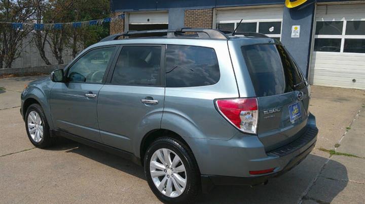 $8999 : 2011 Forester 2.5X Premium image 8