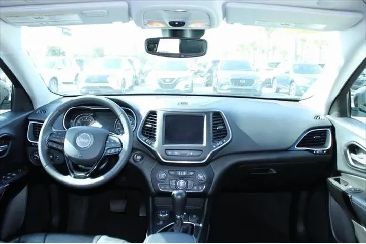 $21795 : Jeep Cherokee 2023 4x4 Altit image 8