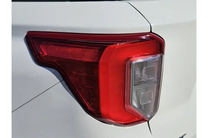 $24500 : Ford Explorer 2023 XLT 4dr S image 9