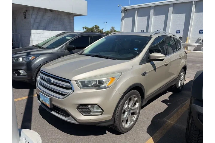 $12678 : Ford Escape 2018 Titanium 4d image 1