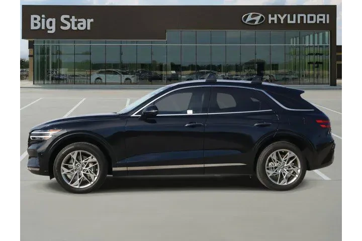 $35988 : Genesis GV70 2023 AWD 2.5T S image 2