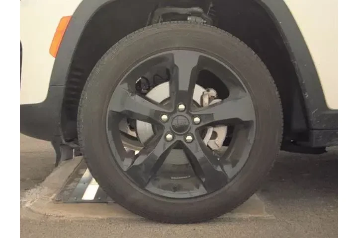 $36490 : Jeep Grand Cherokee 2023 4x4 image 9