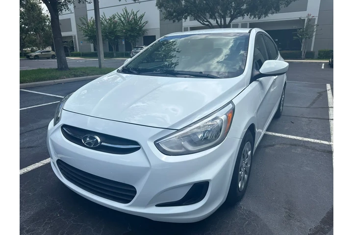 $5900 : Hyundai Accent 2017 image 3