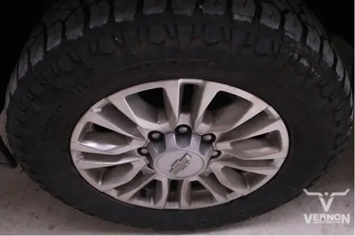 $31999 : Chevrolet Silverado 2500HD 2 image 10