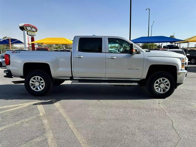 $42995 : Pre-Owned 2017 Silverado 2500 image 5