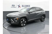 $23900 : Hyundai KONA 2024 AWD SEL 4d thumbnail