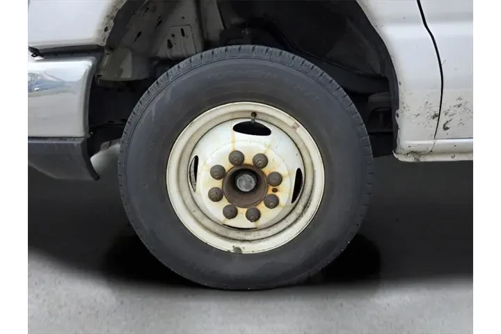 $21466 : Ford E-Series 2019 E-350 SD image 10