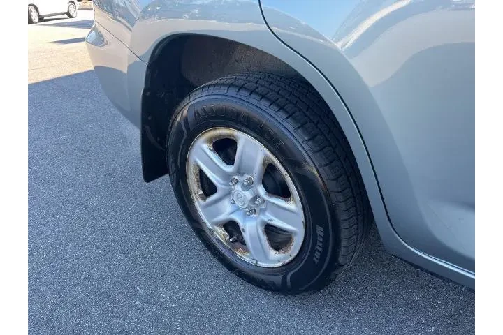 $8995 : Toyota RAV4 2008 4x4 Base 4d image 7