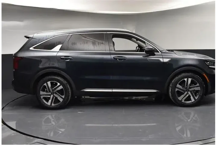 $25878 : Kia Sorento Plug-In Hybrid 2 image 8