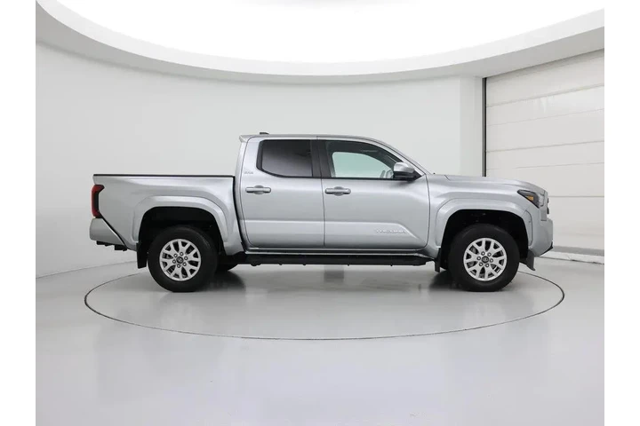 $32998 : Toyota Tacoma 2024 4x2 SR5 4 image 7
