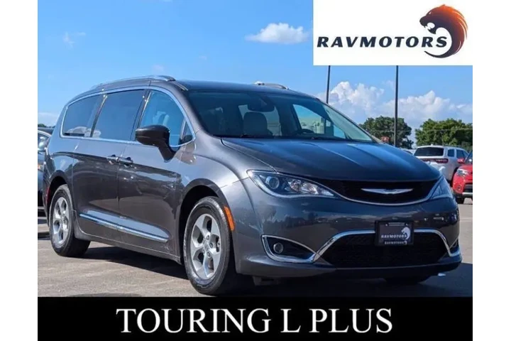 $14592 : 2017 Pacifica Touring-L Plus image 1