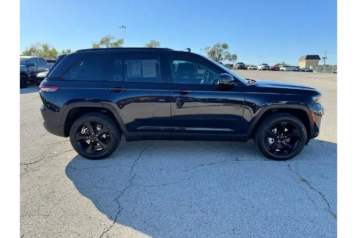 $35831 : Jeep Grand Cherokee 2024 4x4 image 3