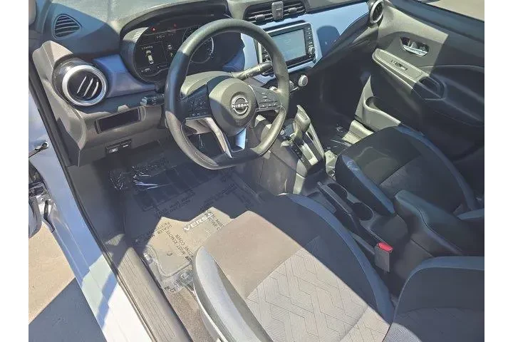 $16995 : Nissan Versa 2024 SV 4dr Sed image 7