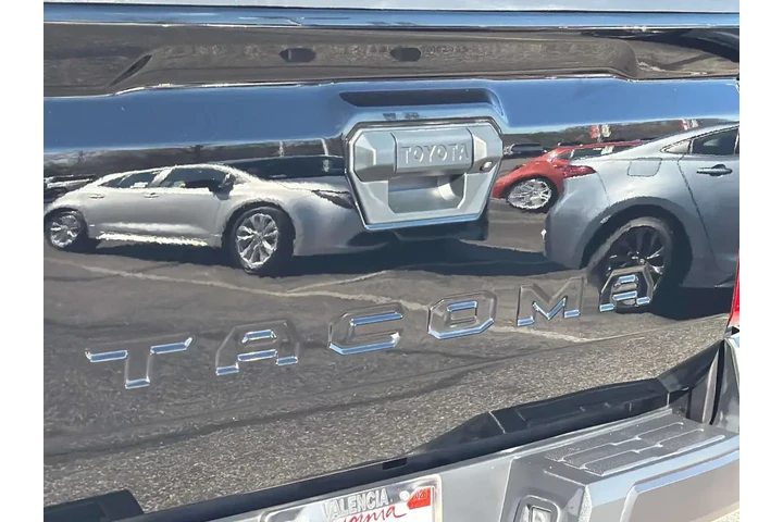 $36450 : Toyota Tacoma 2025 4x2 SR 4d image 6