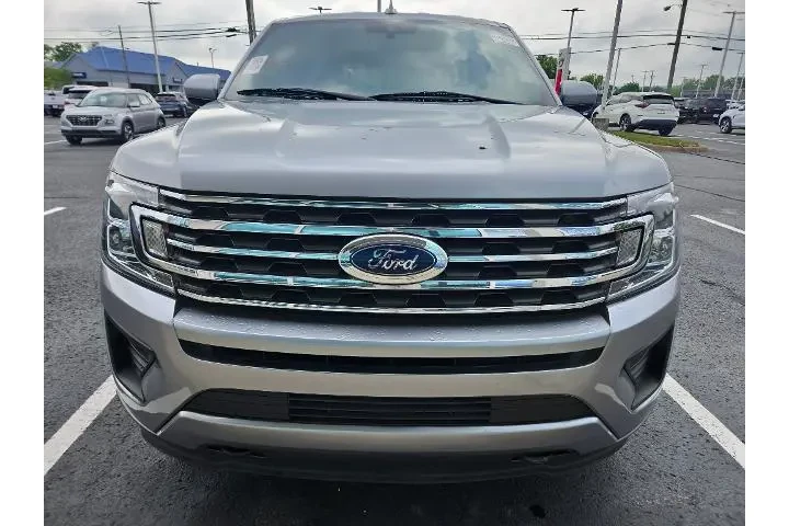 $33239 : Ford Expedition 2021 4x4 XLT image 3