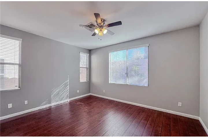 $2000 : Welcome To Nice 3Bed/2Bath image 7