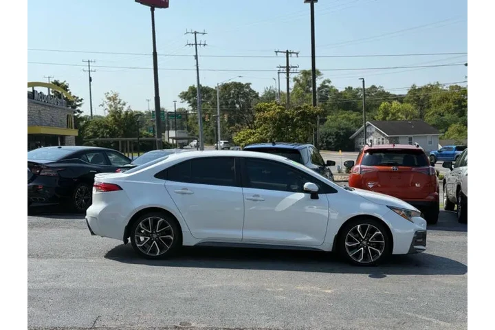 $14995 : 2020 Corolla SE image 6