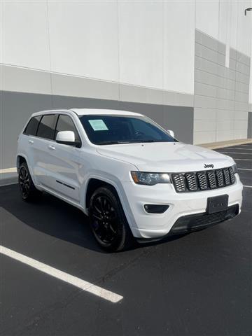 $16995 : 2018 Grand Cherokee ALTITUDE image 4