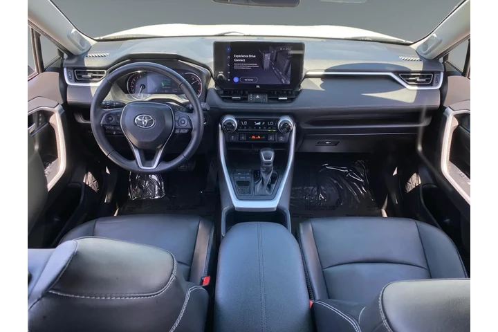 $34860 : Toyota RAV4 2024 XLE Premium image 10