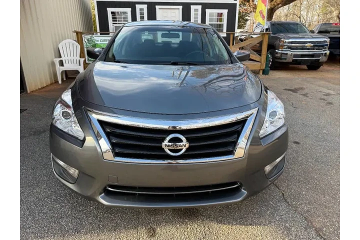 $7999 : 2015 Altima 2.5 S image 3