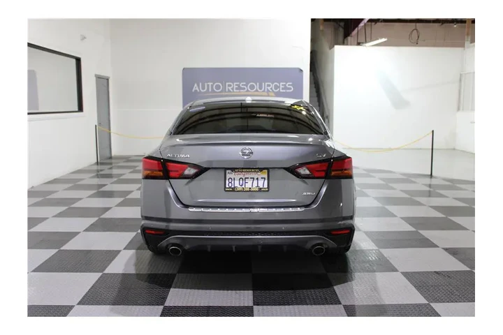 $16554 : Altima 2019 image 4