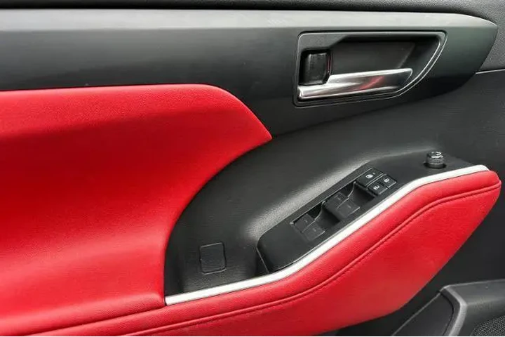 $36862 : Toyota Highlander 2021 AWD X image 10